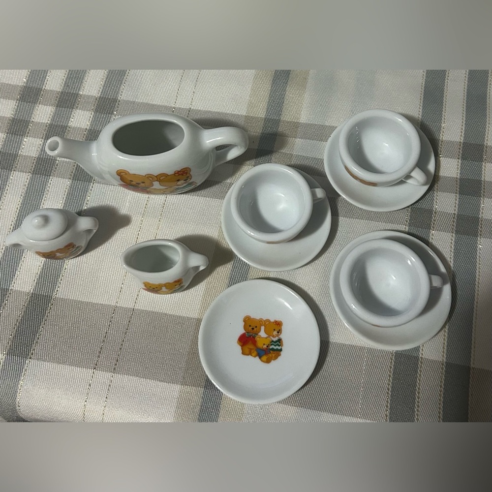 Vintage Kids Bear Tea Set - Picture 5 of 5